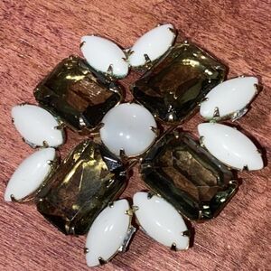 Vintage Champagne & Milk Glass Stone Brooch